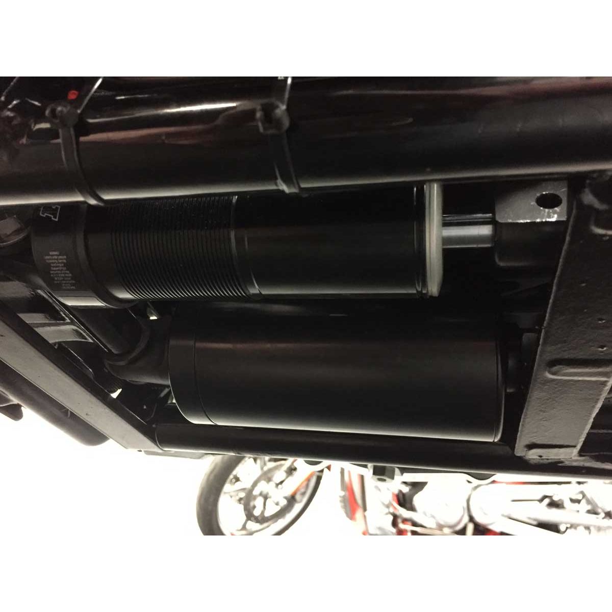 2001-2017 Harley-Davidson Softail Ultimate Ride Kit (Black Pump Cover) - Boss Air Suspension