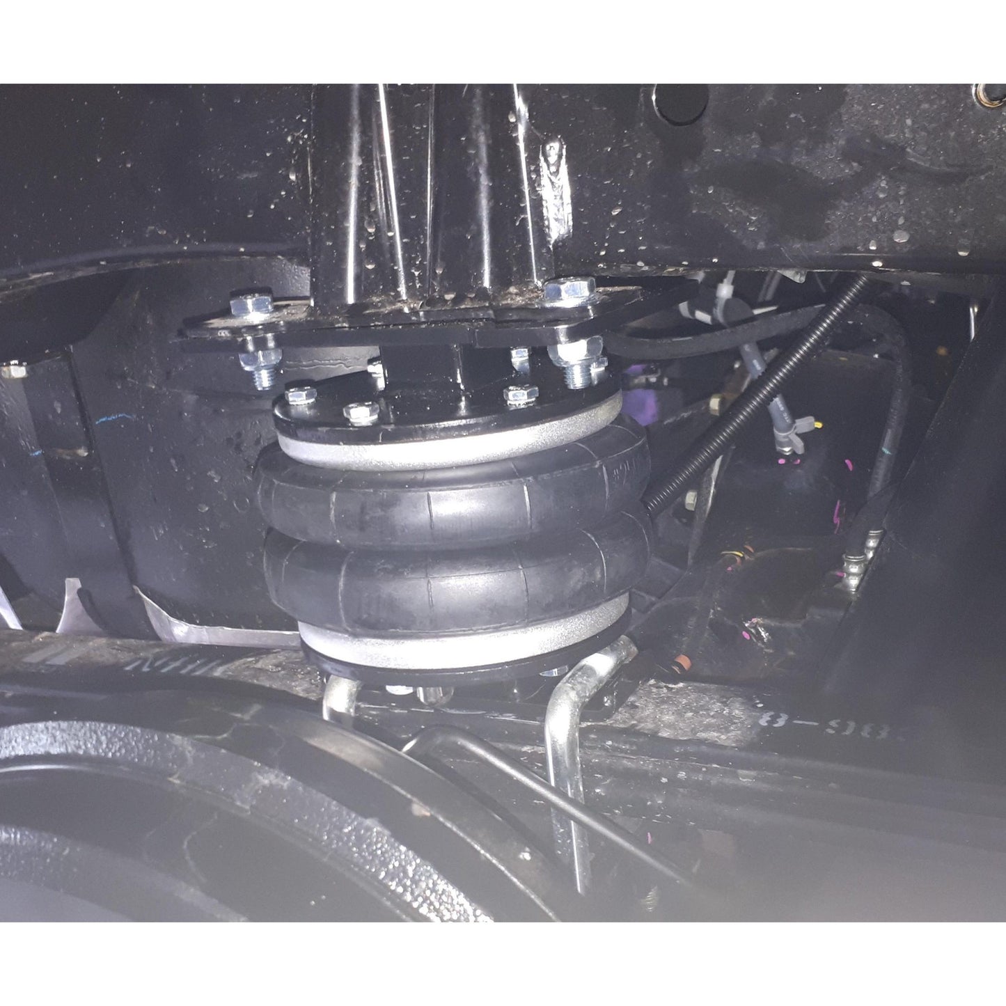 Load Assist Kit for Isuzu Dmax RG 10/20+ / Mazda BT50 TF 10/20 ( 1-2" rear suspension lift fitted) - Boss Air Suspension