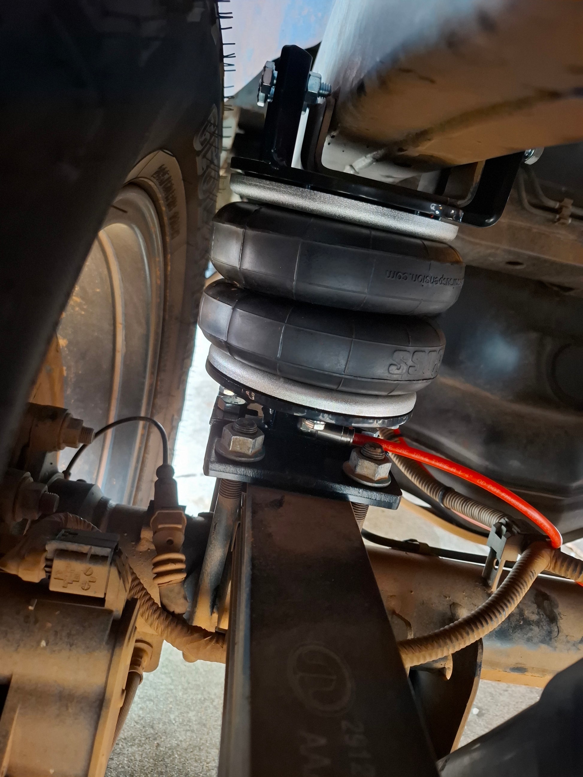 Load Assist Kit for Great Wall Cannon or Alpha 2021 onwards - Boss Air Suspension